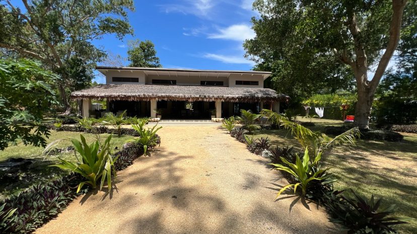 “Nomata” — Your Oceanfront Oasis in Pangona Estate