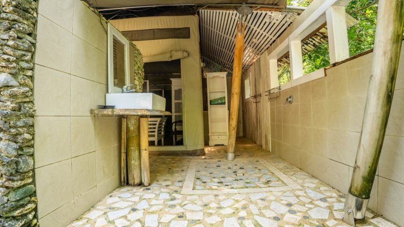 Hidden Cove Eco Retreat - Waterfront Eco-Luxury Investment
