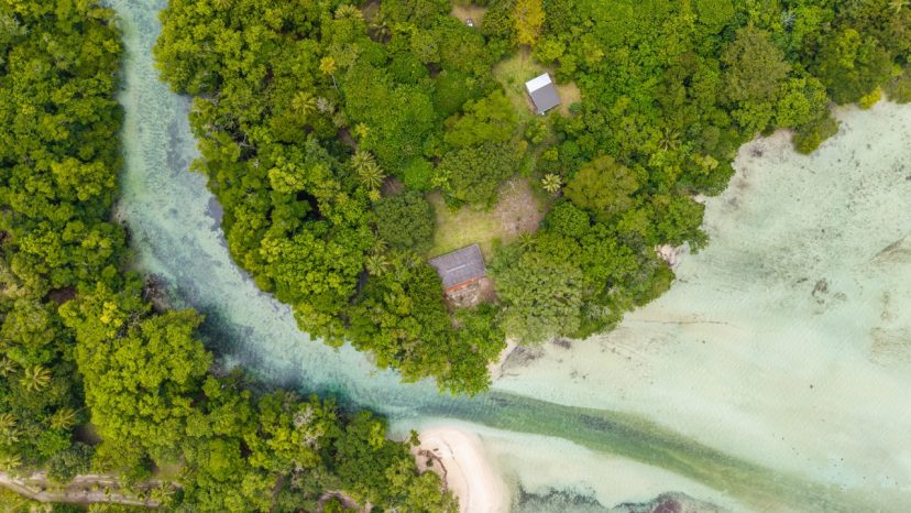 A Spectacular 10.2-Hectare Dual-Waterfront Estate on Santo’s Iconic Riri River, photo 2 of 10