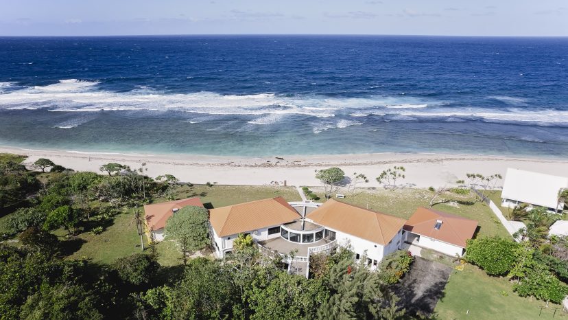 VILLA CHAMPAGNE – ICONIC BEACHFRONT LIVING AT ITS FINEST, photo 2 of 10
