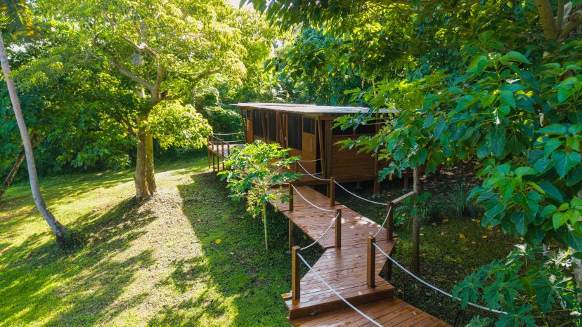 Welcome to Your Private Havannah Bay Paradise – Mangaliliu Waterfront Retreat, photo 2 of 10