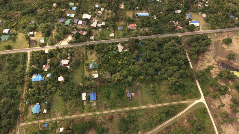 Secret Gardens, Mele Maat. One Hectare of Jungle Magic, Ready for Its Second Life., photo 2 of 10
