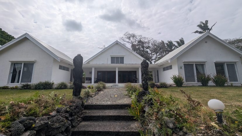 Oceanfront Living on Devils Point Road