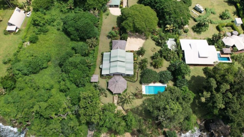 The Pinnacle of Tropical Elegance and Serenity!