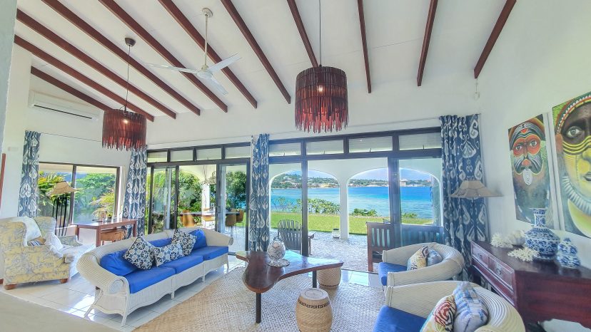 An Enviable Island Lifestyle with Panoramic Harbour Views