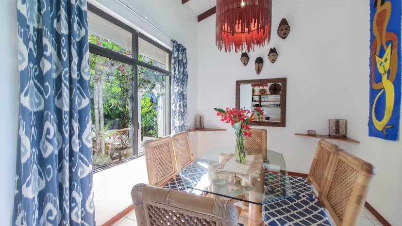An Enviable Island Lifestyle with Panoramic Harbour Views