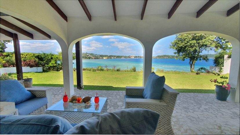 An Enviable Island Lifestyle with Panoramic Harbour Views