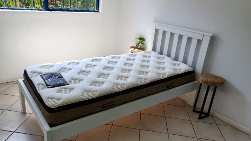 Spacious 3-Bedroom Apartment with Courtyard in Elluk